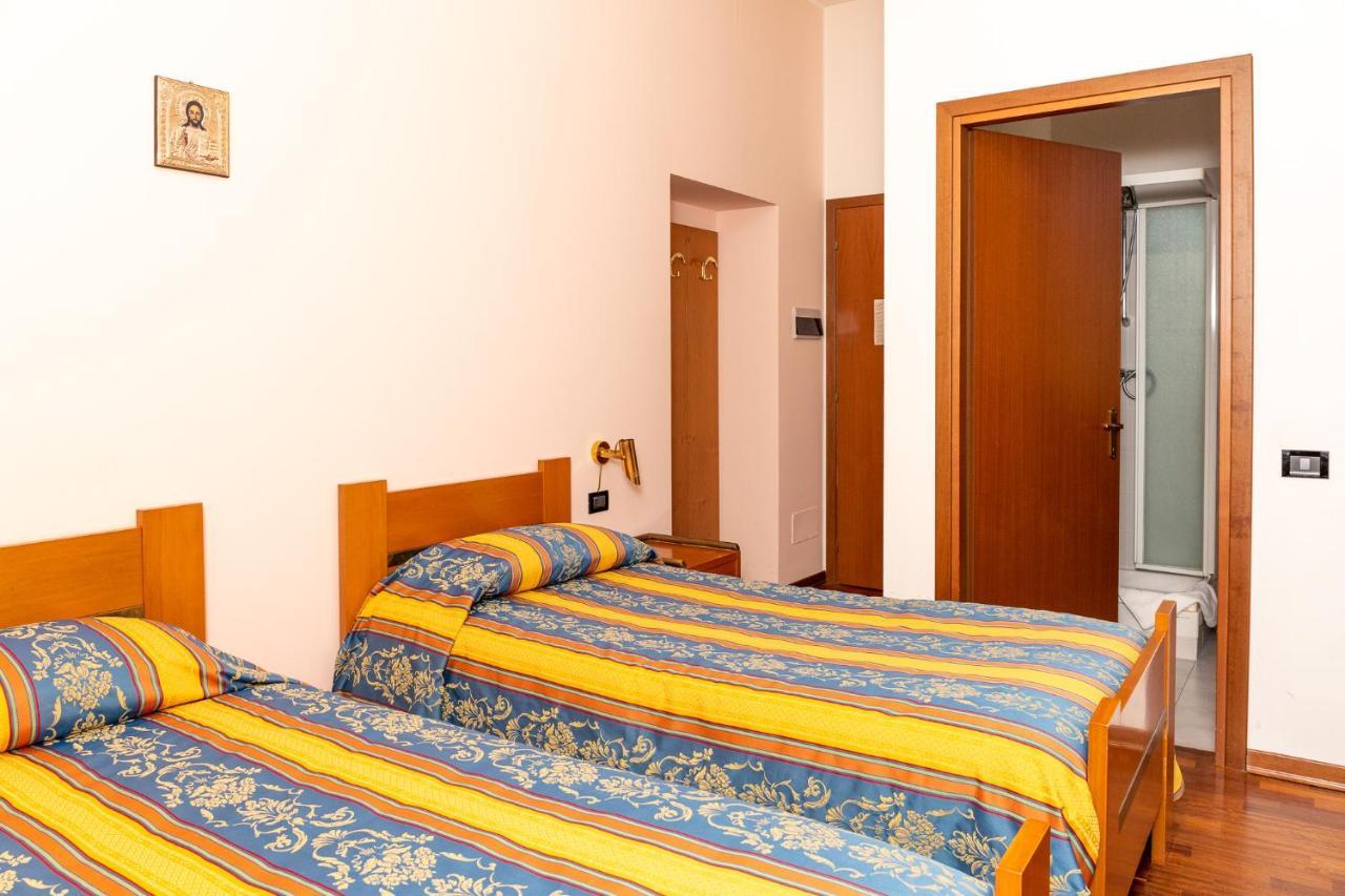 Albergo Sacro Monte Varese Exteriör bild